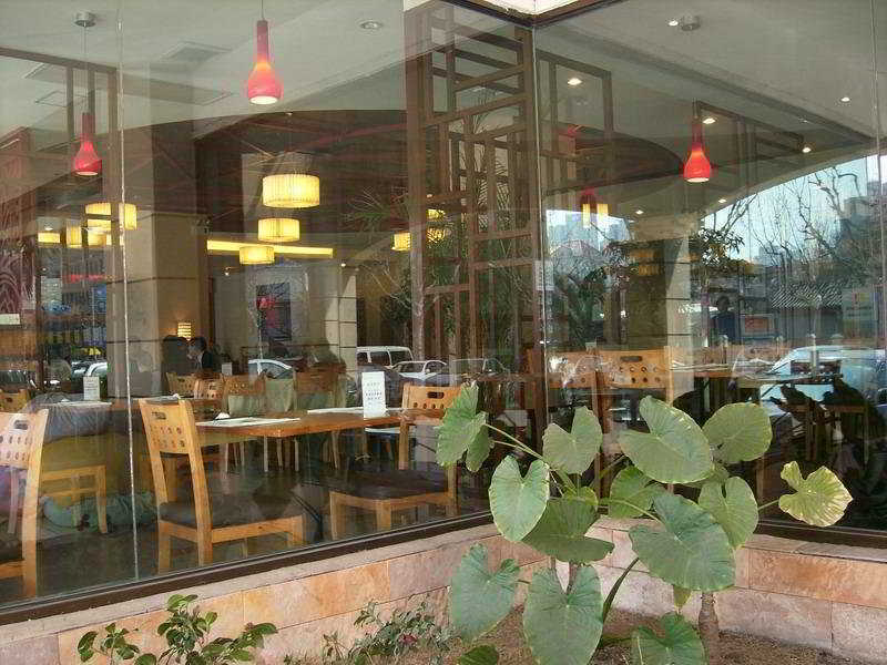 Bridge Hotel
