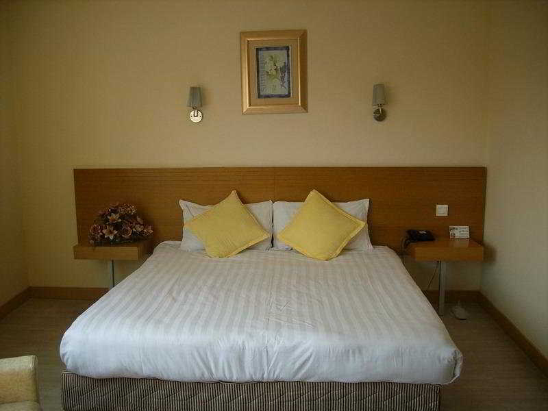 Bridge Hotel